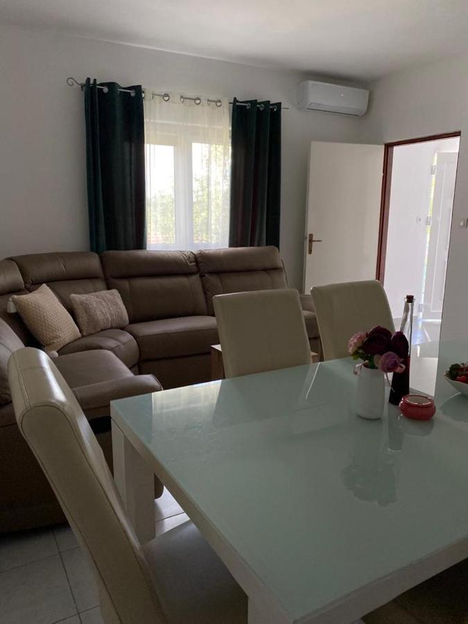 Holiday House Ana スクラーディン エクステリア 写真